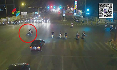 高明警視107期《裸奔的摩托車》